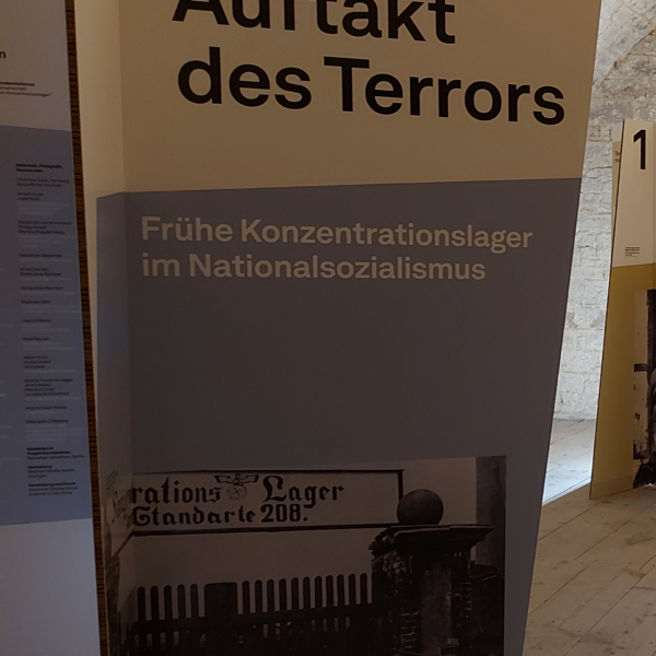 „Lieder aus dem Widerstand - Für Frieden und Freiheit“ zur Kulturnacht Ulm/Neu-Ulm und Präsentation des Ausstellungskatalogs