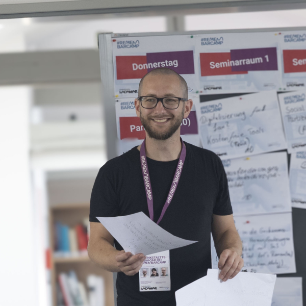 Fake KI-Bilder verzerren Geschichte - Gedenkstätten wehren sich. Vortrag und Gespräch mit Arne Jost, Gedenkstätte Hadamar und Netzwerk Digital History und Memory